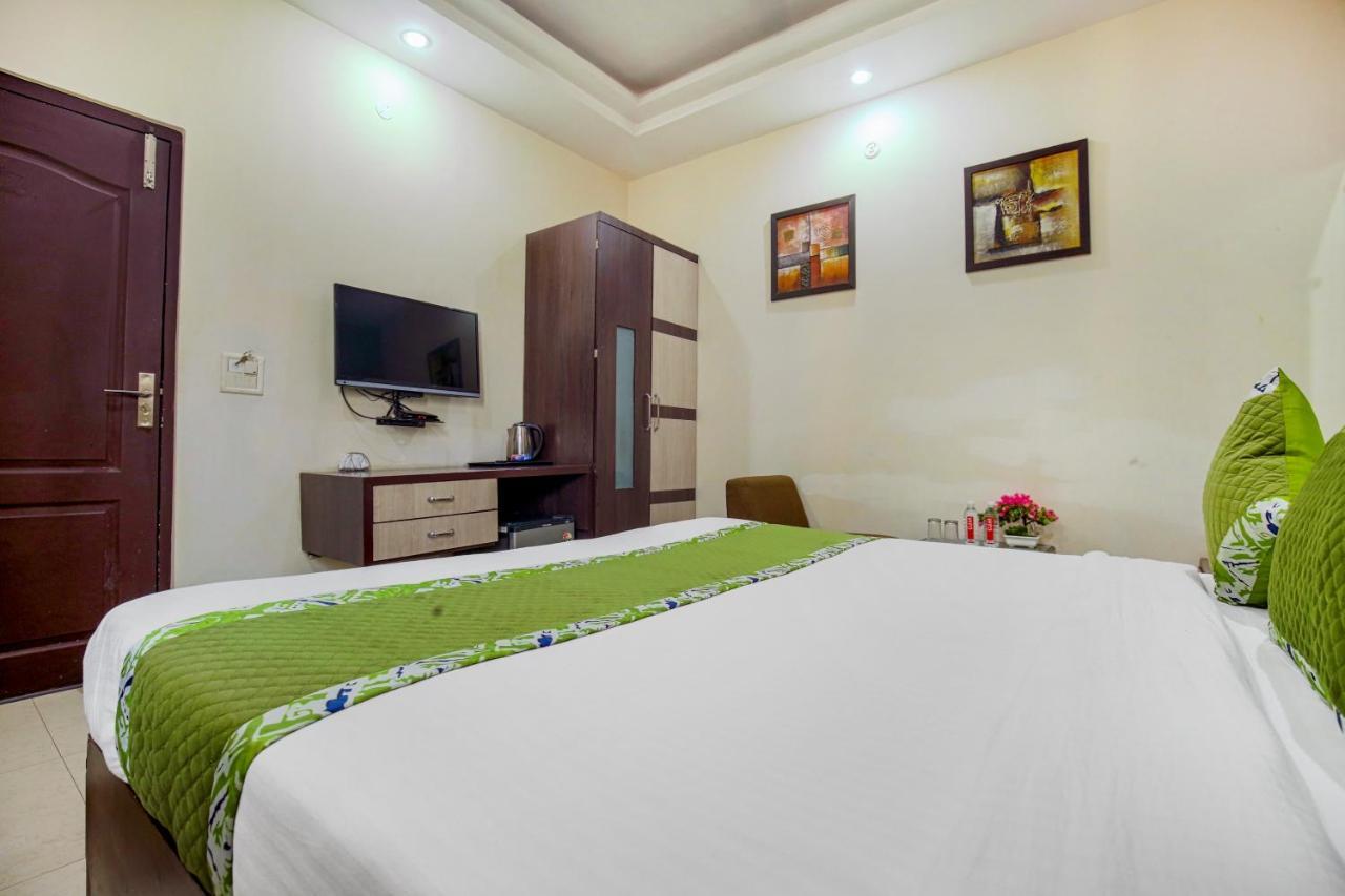 Vk Hotels & Resorts Amritsar Bagian luar foto