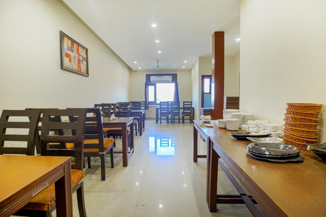 Vk Hotels & Resorts Amritsar Bagian luar foto
